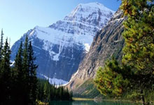 东升国际：詹姆斯准三双浓眉30+13 格林33分客场不敌火箭.